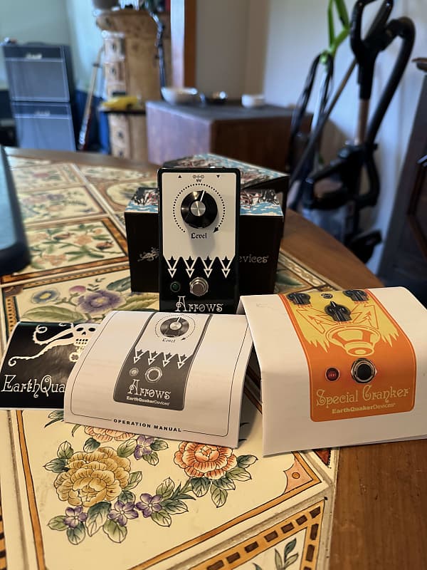EarthQuaker Devices Arrows