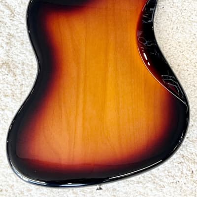 Fender Player Jaguar Electric Guitar, Pau Ferro Fretboard, 3 Tone Sunburst -Demo image 7