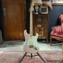 2021 Fender Deluxe Stratocaster HSS  Blizzard Pearl