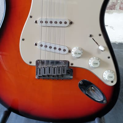 Fender 40th Anniversary American Standard Stratocaster 1994 Sunburst for sale
