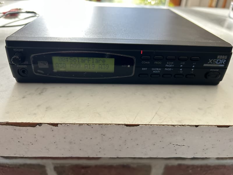 鍵盤楽器 KORG X5DR Korg X5DR | Reverb