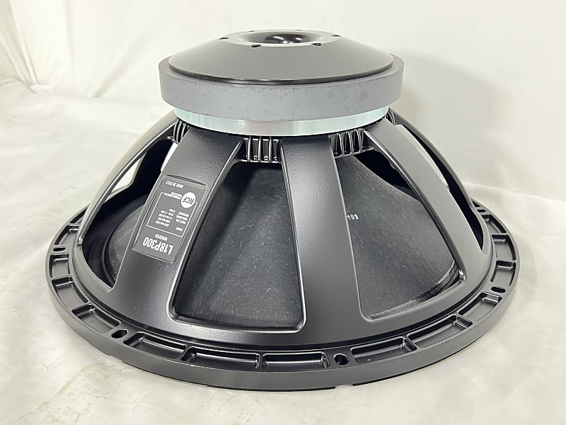 Rcf L18p300 Rcf 18 Inch Speaker RCF L18P300 18