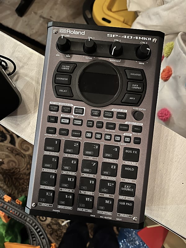 Roland Sp404MKII Creative Sampler and Effector Reverb