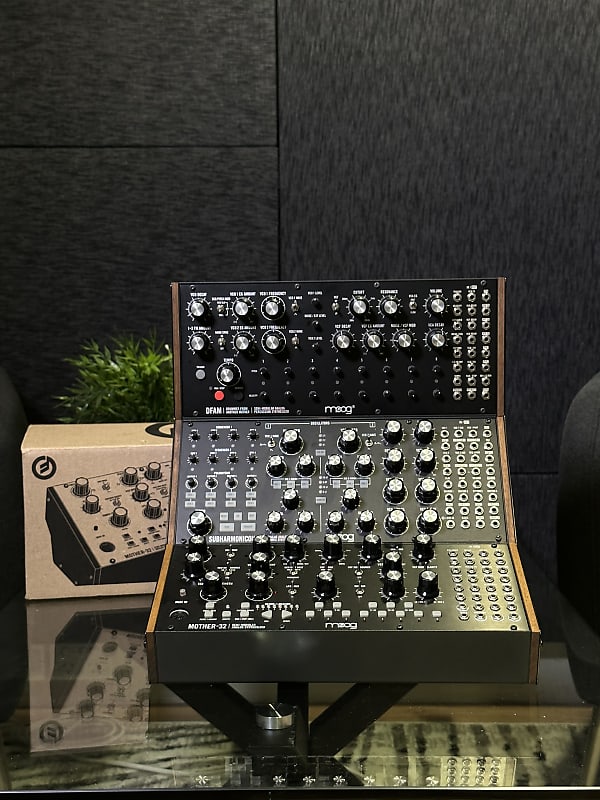 【tig3ti】MOTHER-32 & DFAM Moog Sound Studio: Mother-32 & DFAM | Long & McQuade