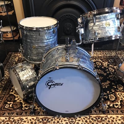 Gretsch USA Custom 4-piece drum kit - 12/16/22 plus snare - Sky Blue Pearl image 2