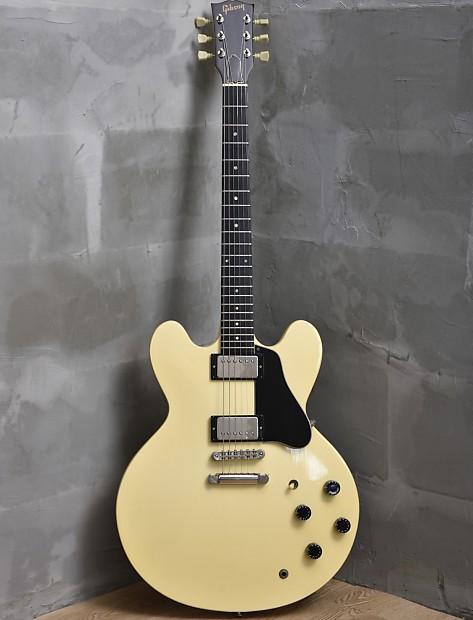White shop es 335