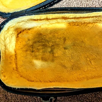 1970s SG Hardshell case - Black with Gold interior - Road worn image 7