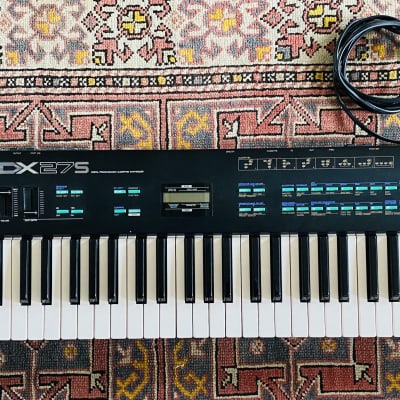 Yamaha DX27S Programmable Algorithm Synthesizer with Speakers 1985 - Black