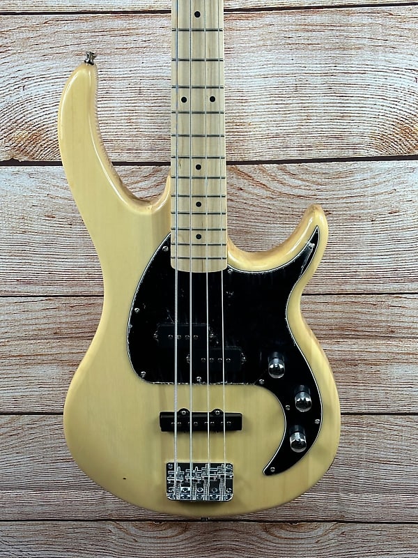 Peavey Milestone 4 String Electric Bass Natural Reverb 8960