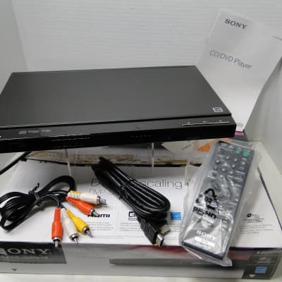 Vintage 90's Made in Japan Sony DVP-S3000 CD-DVD Player 