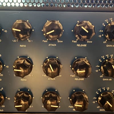Tube-Tech SMC-2B Stereo Multiband Compressor 2010s - Blue image 4