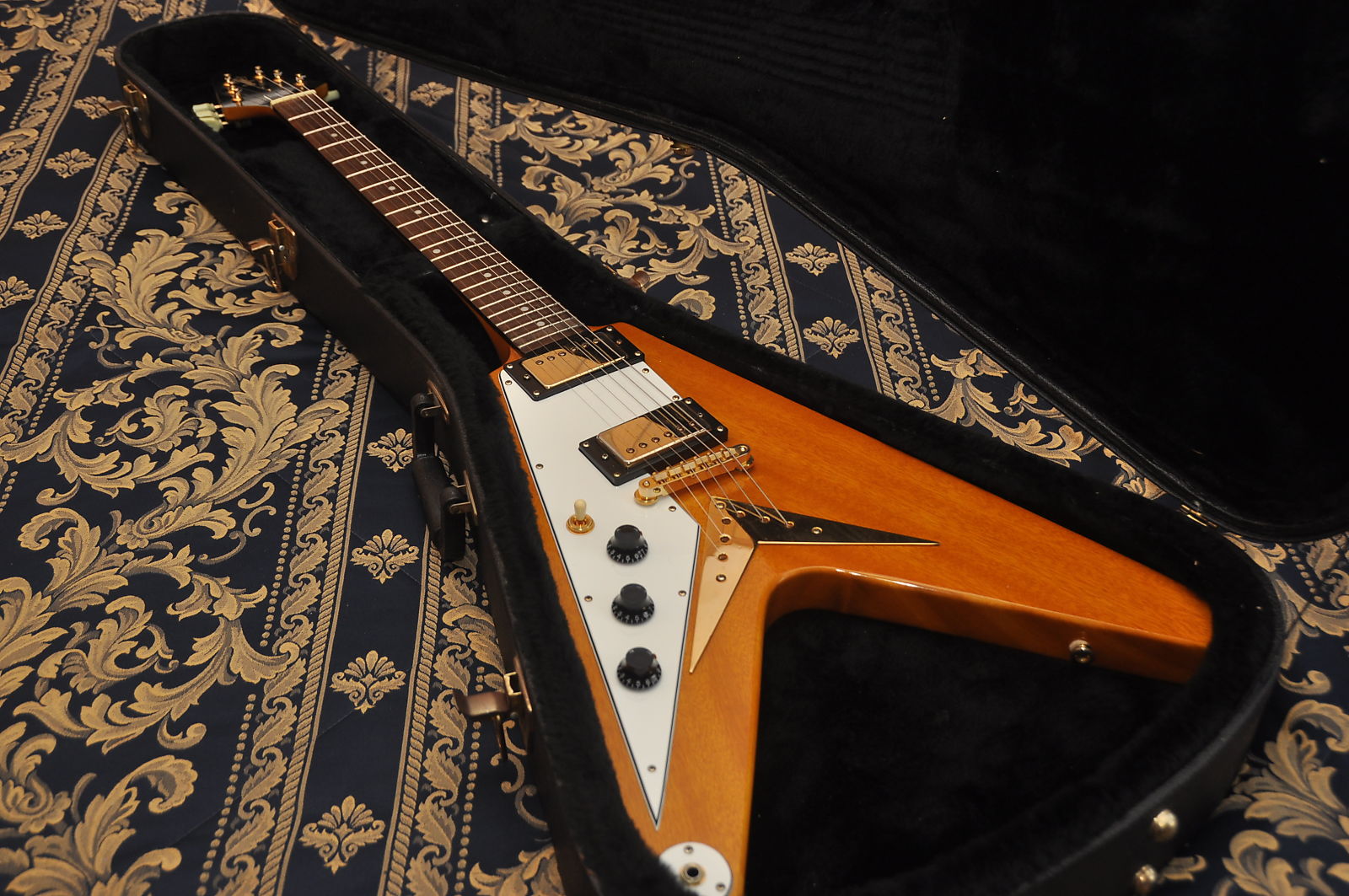 Left handed flying store v for sale
