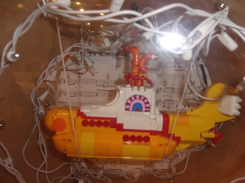 Lego yellow discount submarine display case