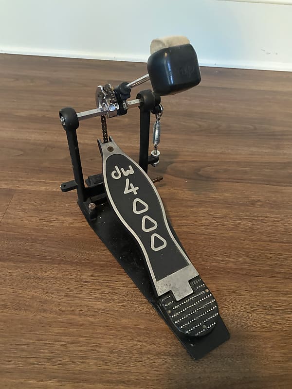 DW 4000 Single Bass/Kick Drum Pedal Reverb