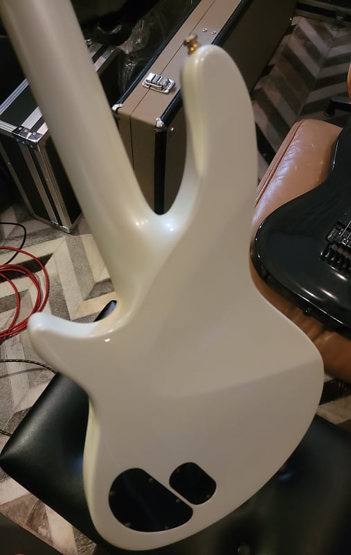 ESP Horizon Bass II | Reverb