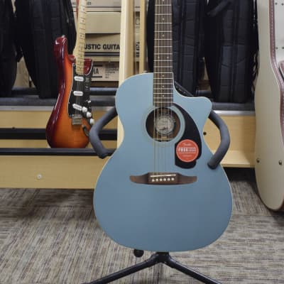 Fender newporter on sale ice blue