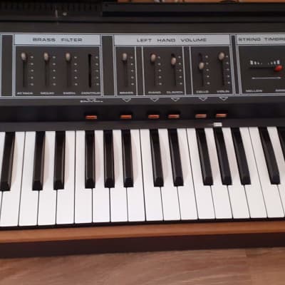 Crumar Multiman S/2 string synthesizer image 1