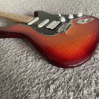 Fender Player Stratocaster HSS Plus Top 2020 MIM Cherry Burst Maple Neck Guitar image 4