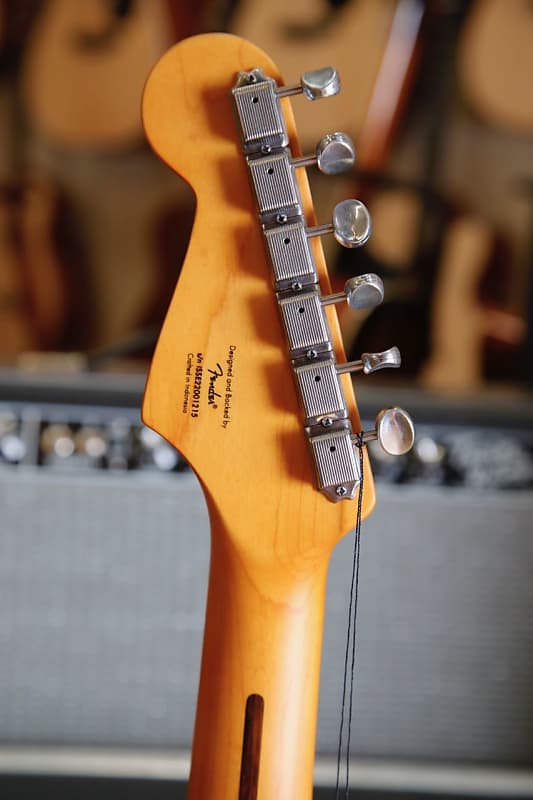 Amazon.com: Fender Squier 40th Anniversary Vintage Edition