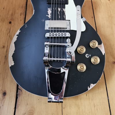 ギター RS guitarworks OLD FRIEND SLAB WORKHORSE 個性は武器。だが音への拘りもスゴイ。RS Guitarworks Old