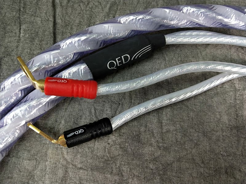 QED Signature Genesis Silver Spiral 2.5M pair Speaker Cable In Mint  Condition