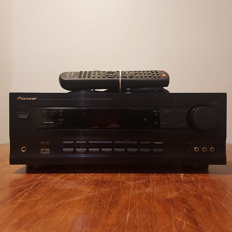 Pioneer VSXD509S AV Surround Receiver w/ Remote Reverb