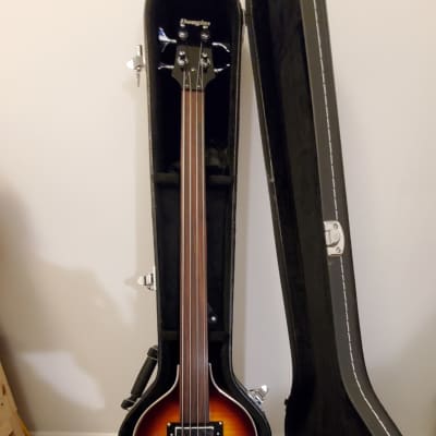 Douglas - Fretless Short Scale Violin Bass image 4