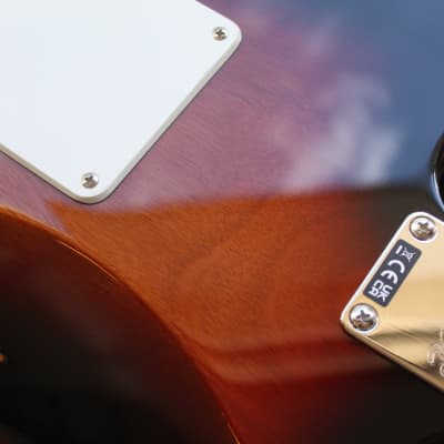 Squier Classic Vibe '60s Stratocaster, Laurel Fingerboard, 3-Color Sunburst, 3, 27 KG imagen 12