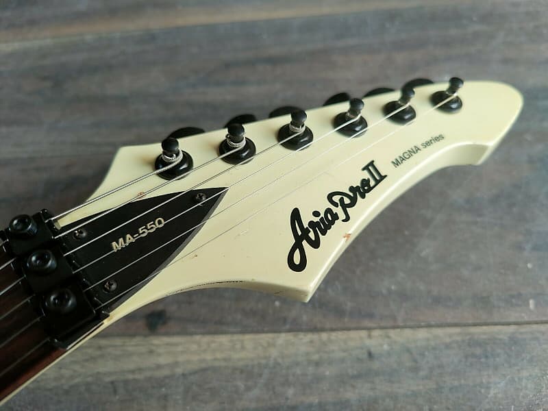 1990's Aria Pro II MA-550 Magna Superstrat SSH (White) | Reverb