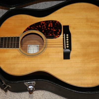 Larrivee L-03 Acoustic with Hard Case for sale