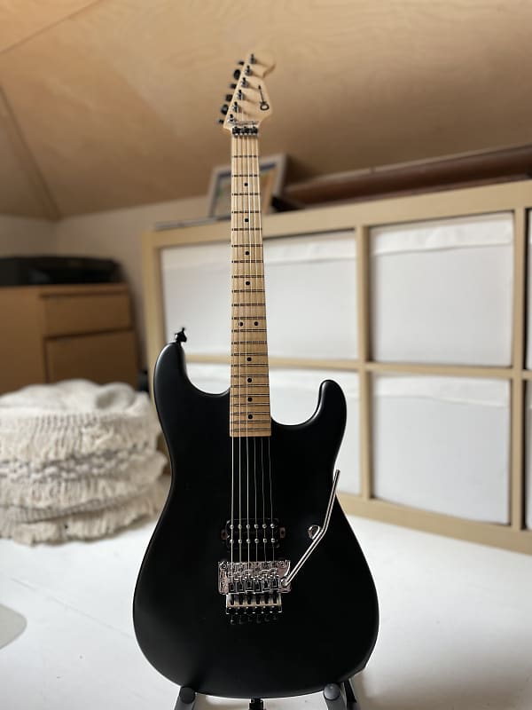 Charvel Pro-Mod Bareknuckle Aftermath搭載Ω