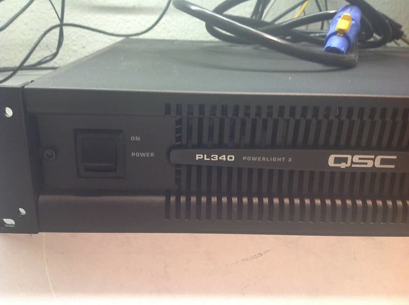 QSC PL340 パワーアンプ 4000W QSC PL-340 Powerlight 3 4000 watt Professional Audio Rack