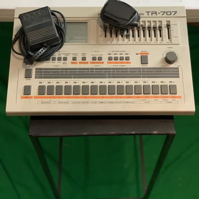 Roland TR-707 Rhythm Composer Drum Machine