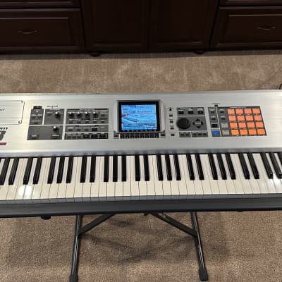 Roland Fantom-X8 88-Key Workstation Keyboard - Silver