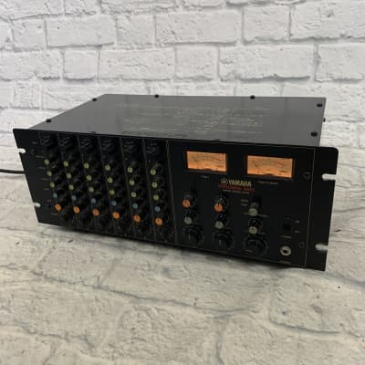 Yamaha M406 Professional Series 6-Channel Rackmount Mixer