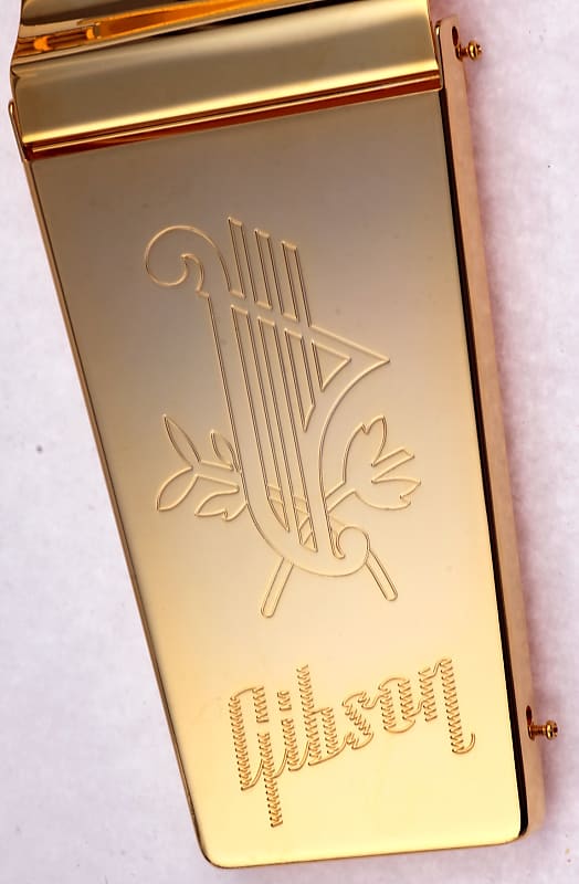 Gibson Maestro Vibrola 2018 Gold