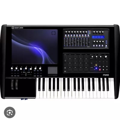 Roland kr 103 top