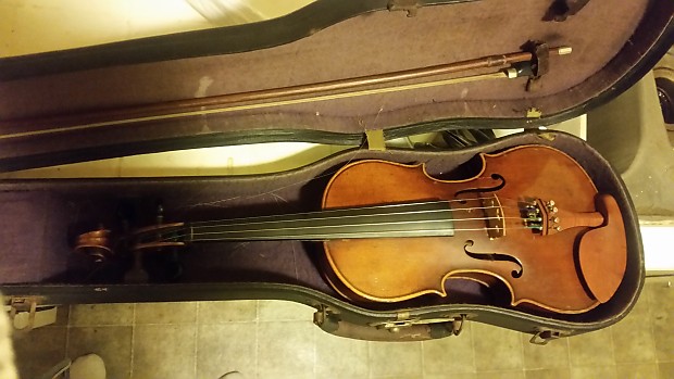 Antonius stradivarius cremonensis faciebat anno 1735 top