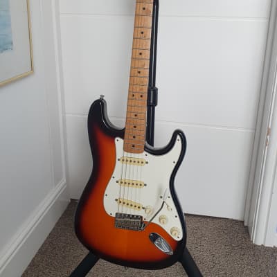 Vintage California Strat Style Sunburst Electric Guitar