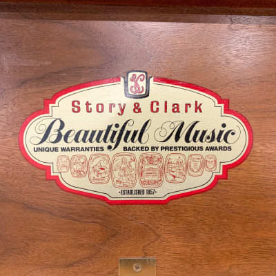 ストーリー&クラーク木製 ブラウン(アメリカ製) Amazon.com: Story & Clark Console Piano : Musical Instruments
