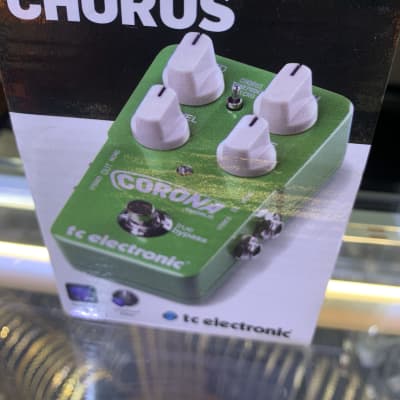 TC Electronic Corona Chorus c. 2020 - Green image 1