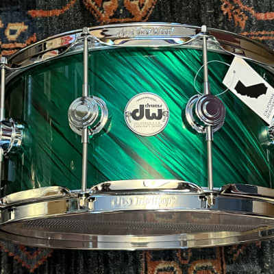 DW Collector's Series Pure Oak 8x14 Snare White Contrails Red