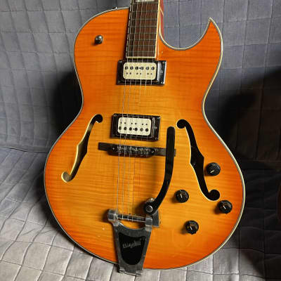 Xaviere XV-950 Hollow-body Electric Guitar with Bigsby image 2