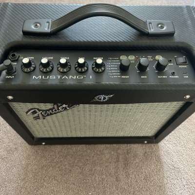 Fender Mustang I 20-Watt 1x8