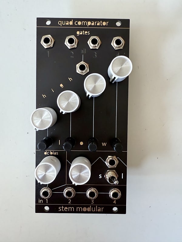 STEM Modular Quad Comparator