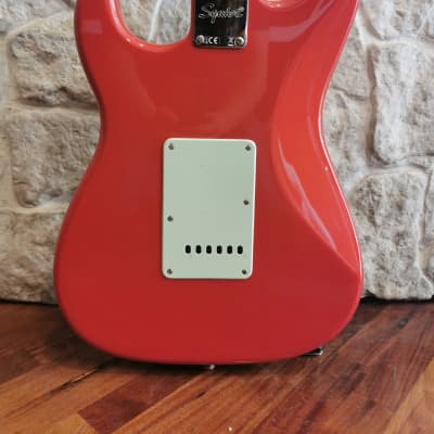 Squier Fender FSR Classic Vibe '60s Stratocaster 2021 Fiesta Red image 6