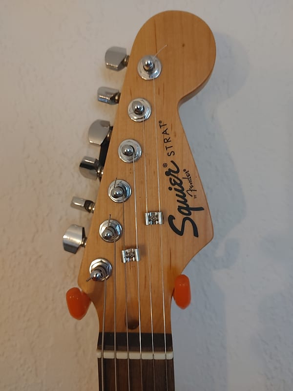 Squier Standard Stratocaster 1989 - 2000 | Reverb Canada