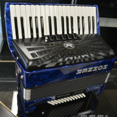 Hohner Bravo III 72 Bass Piano Accordion Blue image 2