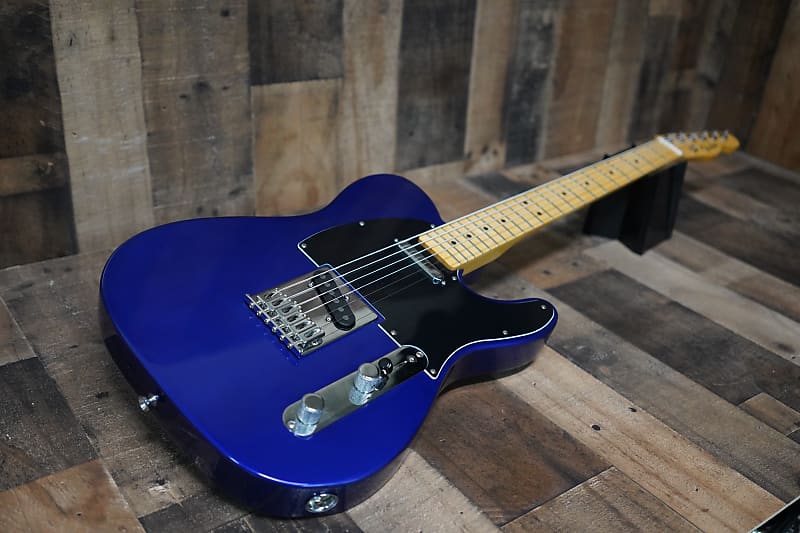 Fender Custom Subsonic Baritone Telecaster Midnight Blue Bari Tele 27" Scale Maple Neck SS imagen 1
