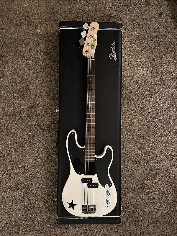 Squier Mike Dirnt Signature Precision Bass 2008 - 2015 | Reverb